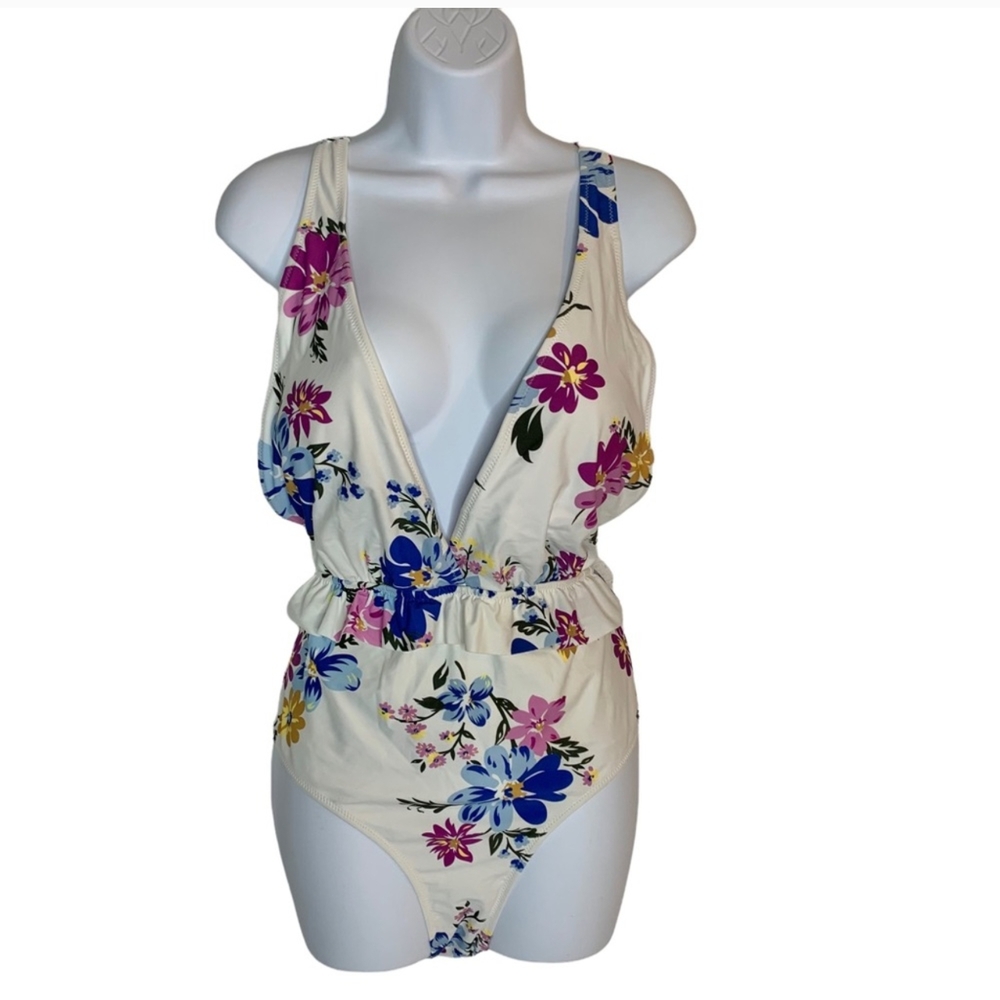 CUPSHE Off White Floral One Piece Criss Cross Back Swimsuit Sz XL Ruffle
